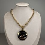 Colar Medalha Preta-931391289