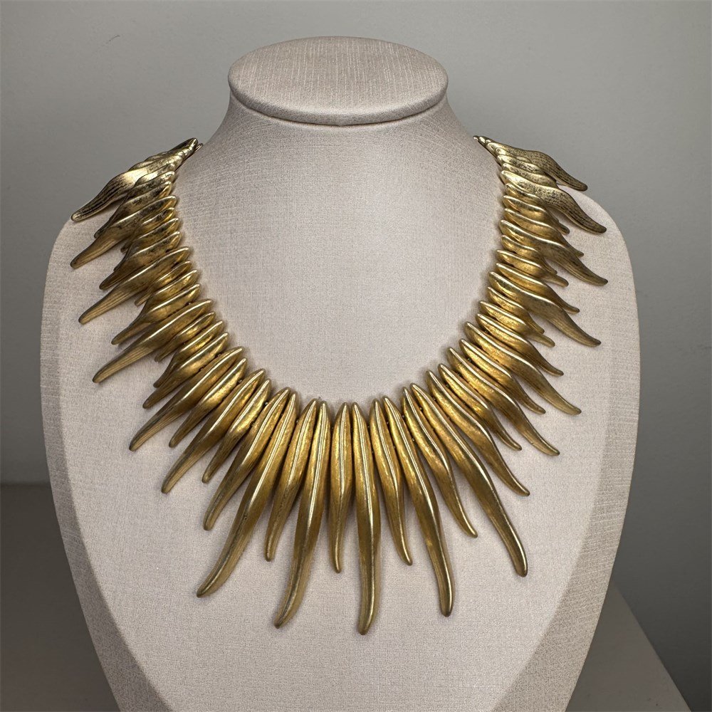 Colar Golden Blaze
