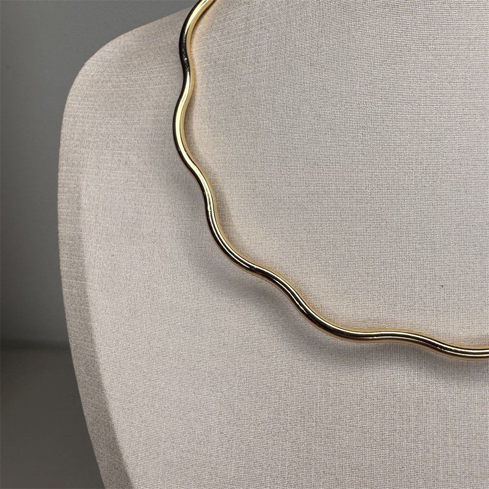 Colar Aro Ondulado Dourado